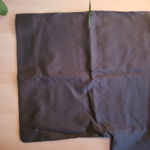 Silk Kimono with Fuji Mountain Details - Picture 7 of 7